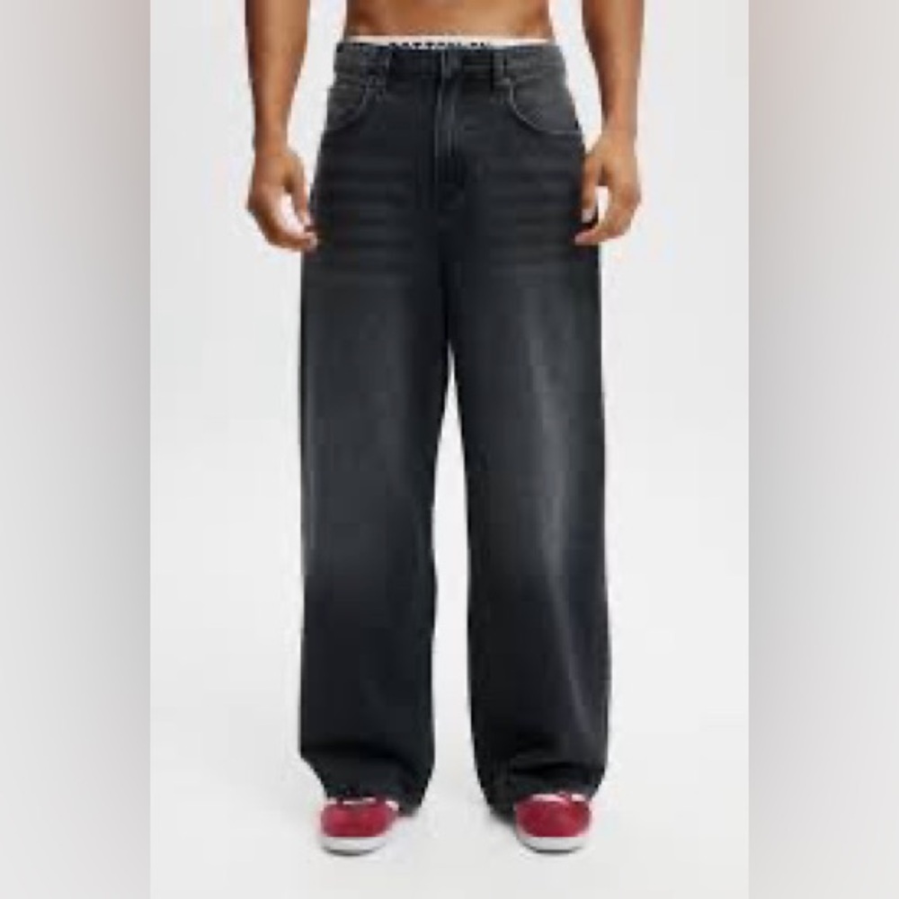 Cotton On Men’s Super Baggy Jeans in Y2K Washed Black Size 32